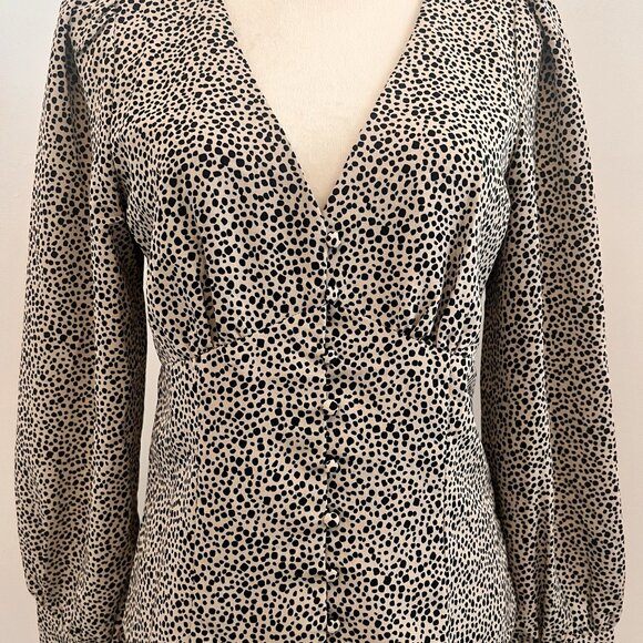 Cheetah-Print Long Sleeve Button-Up Top from Lulus - Size Medium - Picture 4 of 11